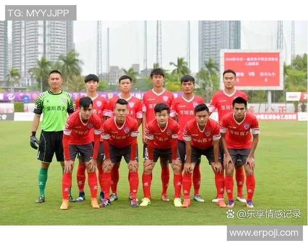 中国足球队明星球员风采全解析 聚焦他们的荣耀与挑战