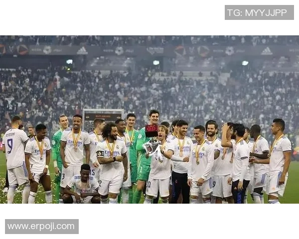 五大足球巨星聚首同队，力争创历史新篇章