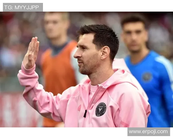 全球足坛巨星汇聚各大顶级球队展现非凡技艺与荣耀 全球足坛巨星汇聚各大顶级球队展现非凡技艺与荣耀