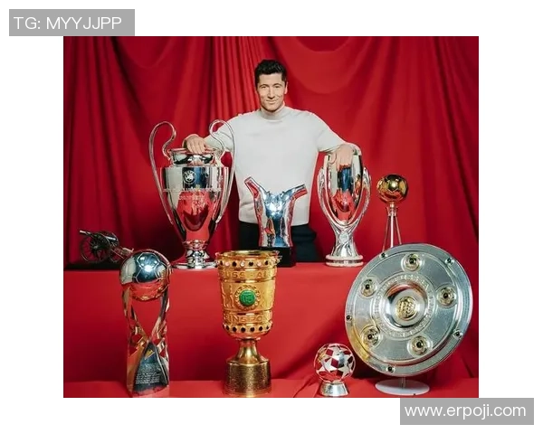 属猴的足球巨星是谁 他在绿茵场上的传奇成就和背后故事