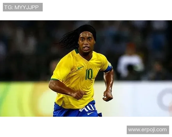 巴西足球球星合影精彩瞬间 重温绿茵场上的传奇与荣耀