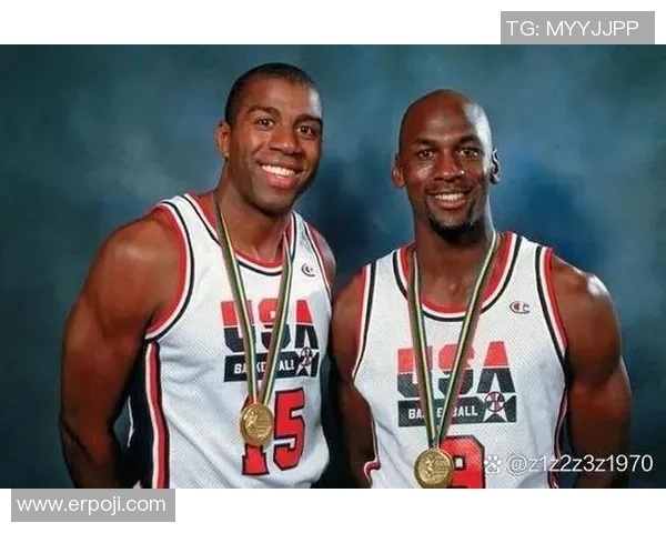 席瓦尔：从足球天才到全球足坛传奇的蜕变历程与影响