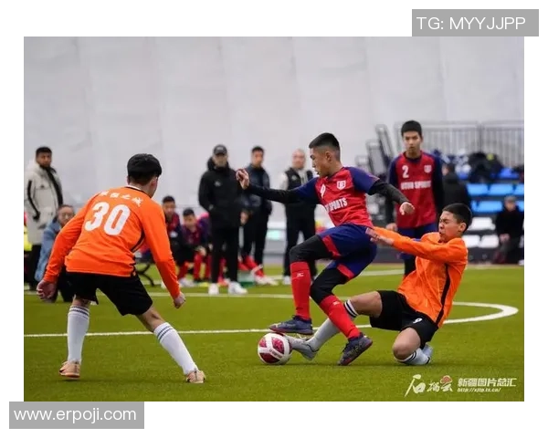 新疆足球历史上的首位球星与其崛起的辉煌历程回顾 新疆足球历史上的首位球星与其崛起的辉煌历程回顾