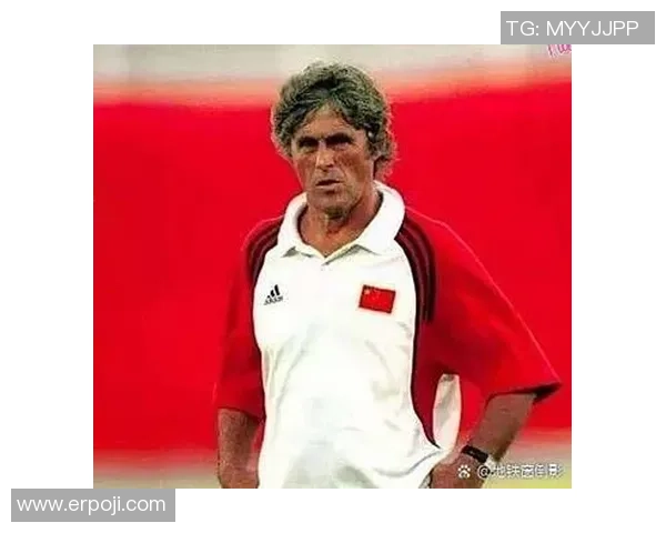 足球明星赛场失误大盘点：那些让人捧心的经典瞬间